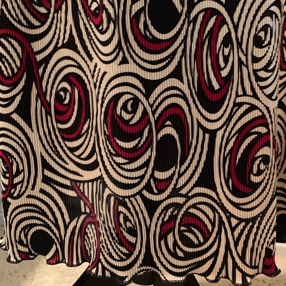 Dress - Picture 3 of 5